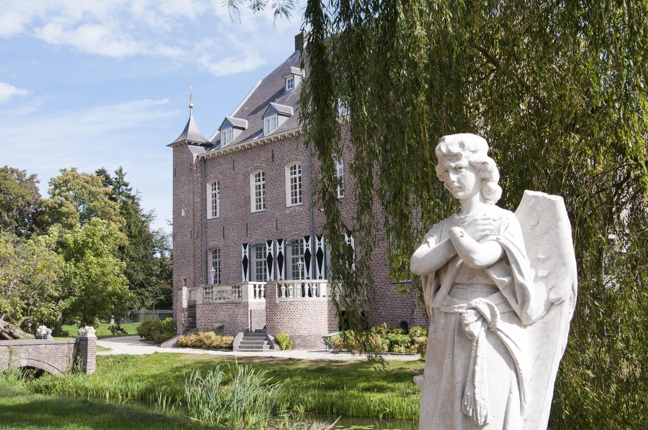 Kasteel Aldenghoor Bed & Breakfast Haelen Bagian luar foto