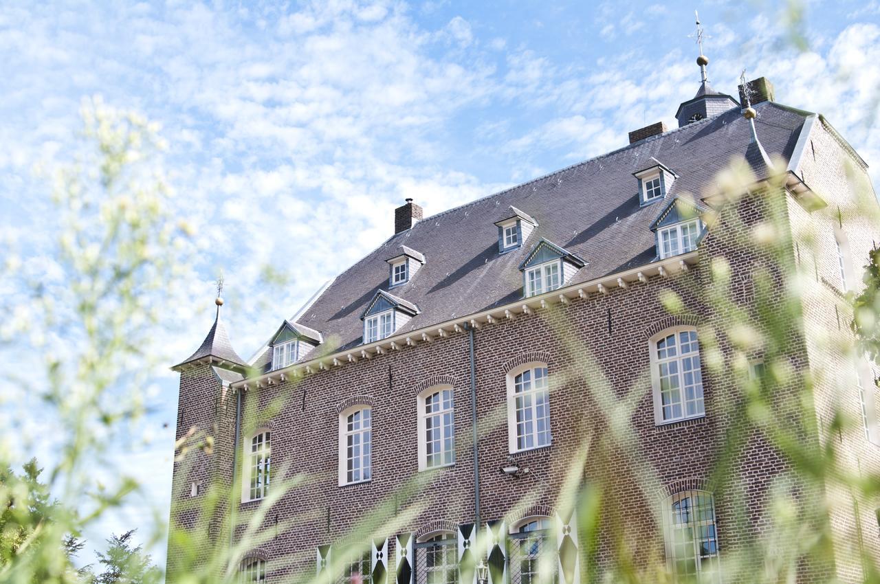 Kasteel Aldenghoor Bed & Breakfast Haelen Bagian luar foto